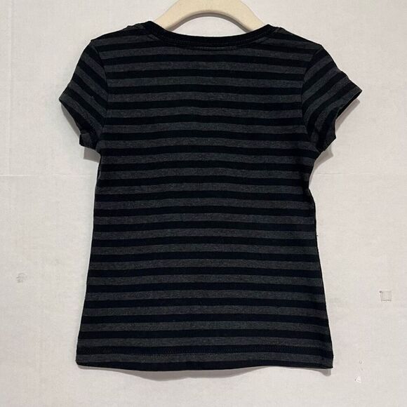 Disney Pirates Of The Caribbean Tee   Girls Size XS 4 - Picture 2 of 3